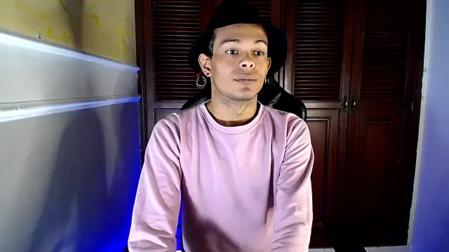 rose Skinny  online show from October 8, 2025, 7:14 pm