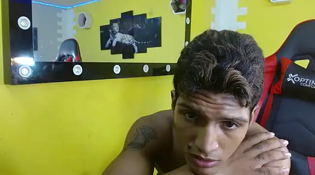 mau elixxx online show from January 20, 2025, 8:52 am