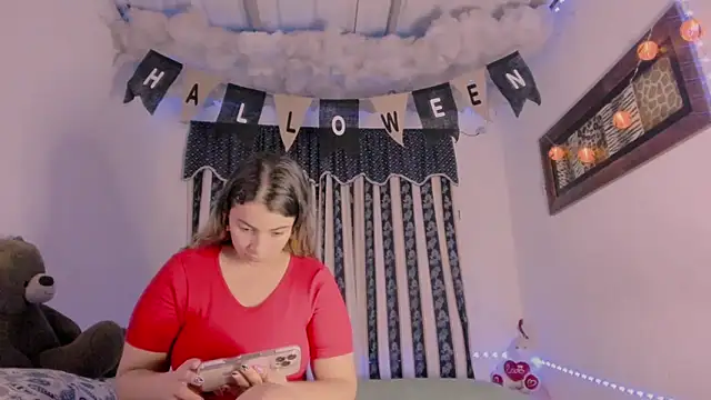 Snapshot of Lauu_G chatting on October 12, 2025, 3:08 am Lauu G online show from October 12, 2025, 3:08 am