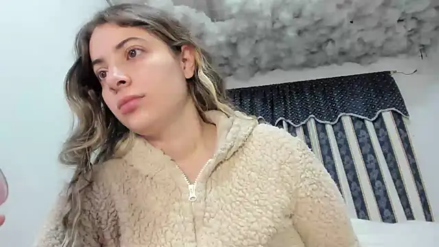 Snapshot of Lauu_G chatting on October 3, 2025, 10:39 am Lauu G online show from October 3, 2025, 10:39 am