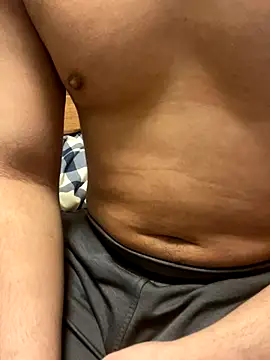 YU-KI00 online show from December 22, 2025, 10:26 am