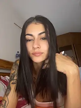 Snapshot of emilie_xx_ chatting on May 26, 2026, 6:50 pm emilie xx online show from May 26, 2026, 6:50 pm