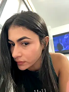 Snapshot of emilie_xx_ chatting on October 4, 2025, 5:25 pm emilie xx  online show from October 4, 2025, 5:25 pm