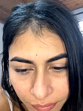 Snapshot of emilie_xx_ chatting on October 7, 2025, 3:35 pm emilie xx  online show from October 7, 2025, 3:35 pm