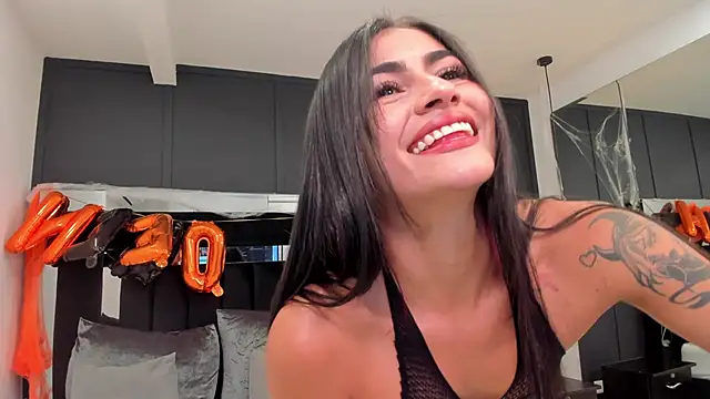 Snapshot of emilie_xx_ chatting on October 29, 2025, 10:09 pm emilie xx  online show from October 29, 2025, 10:09 pm