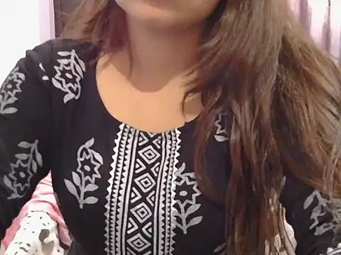 Snapshot of cutie-taara chatting on March 12, 2025, 8:51 am cutie-taara online show from March 12, 2025, 8:51 am