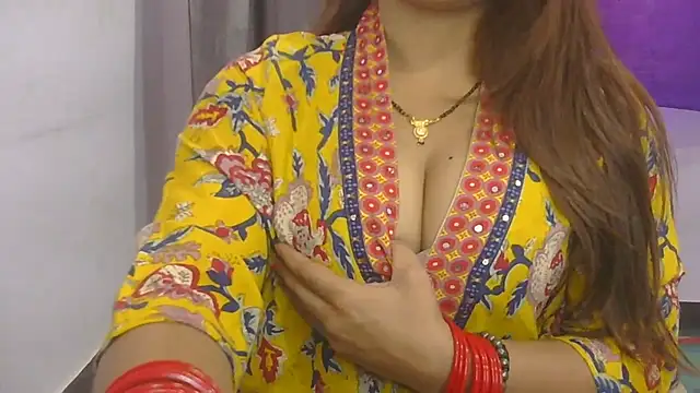 Snapshot of cutie-taara chatting on October 14, 2025, 4:24 am cutie-taara online show from October 14, 2025, 4:24 am