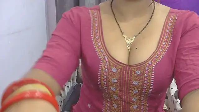 Snapshot of cutie-taara chatting on October 12, 2025, 4:14 am cutie-taara online show from October 12, 2025, 4:14 am