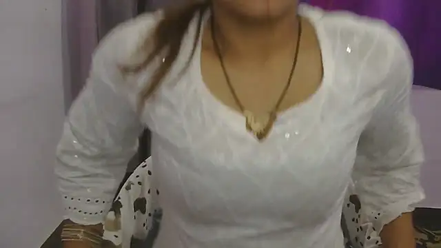 Snapshot of cutie-taara chatting on October 1, 2025, 5:01 am cutie-taara online show from October 1, 2025, 5:01 am