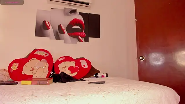 Snapshot of TabyJhonson chatting on September 25, 2025, 12:44 pm TabyJhonson online show from September 25, 2025, 12:44 pm