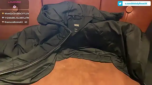 MelodyRoseUk online show from December 18, 2025, 11:36 am