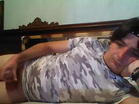 frank32love online show from January 7, 2026, 3:11 am