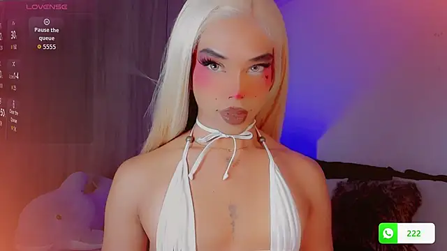 DanniLee  online show from January 8, 2026, 6:47 pm