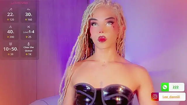 DanniLee  online show from March 19, 2026, 7:03 pm