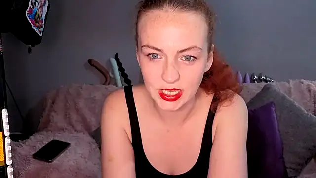 Snapshot of ENGLISHEMILY_69 chatting on October 29, 2025, 11:09 am ENGLISHEMILY 69 online show from October 29, 2025, 11:09 am