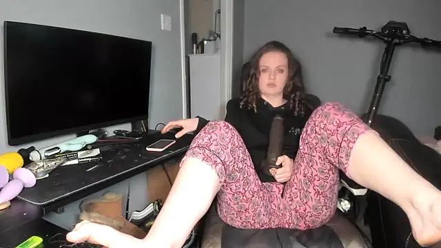 ENGLISHEMILY 69 online show from February 25, 2025, 11:37 pm