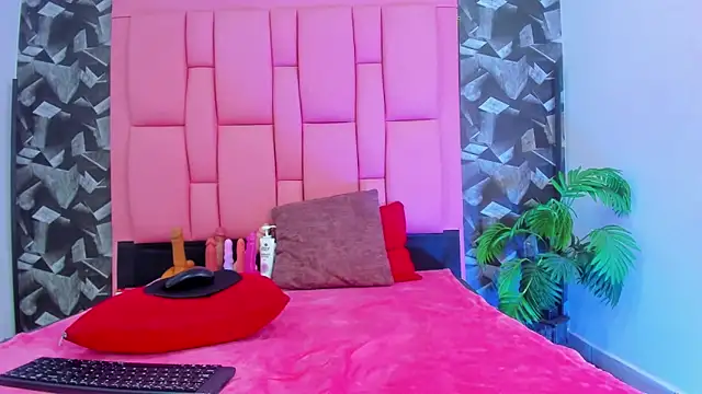 Brithanyslim online show from January 13, 2026, 7:40 pm