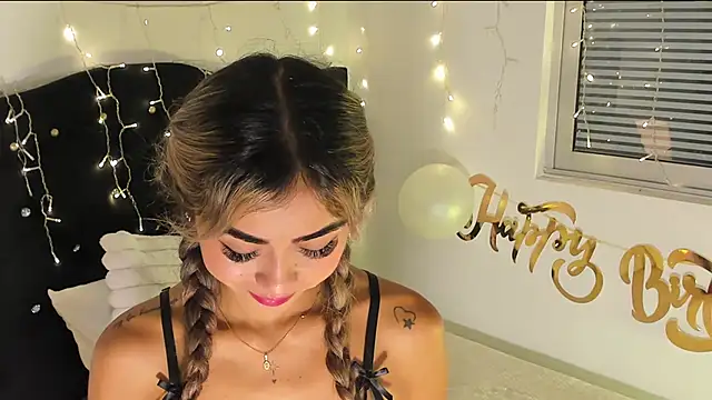 Snapshot of Annyy_Ricee28 chatting on February 27, 2026, 9:31 am Annyy Ricee28 online show from February 27, 2026, 9:31 am