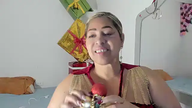 Snapshot of anubys_godes chatting on December 24, 2024, 10:44 am anubys godes online show from December 24, 2024, 10:44 am