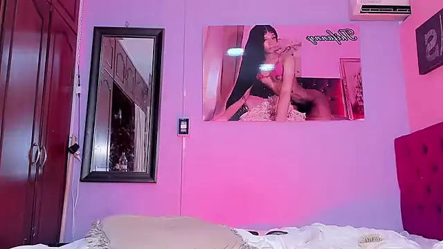 thifanny black online show from February 26, 2025, 12:49 pm