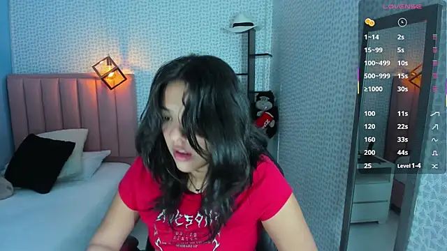 DENISERICHARD2 online show from September 25, 2025, 2:34 pm