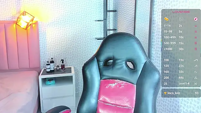 DENISERICHARD2 online show from December 13, 2025, 8:04 pm