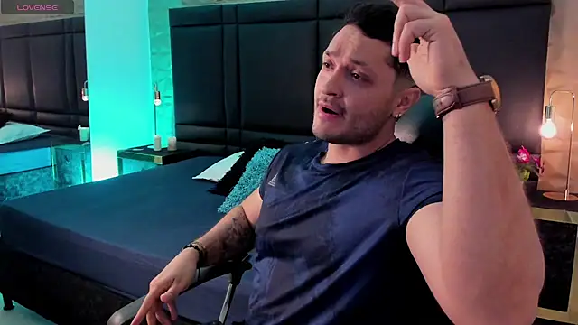 JossAckland online show from February 15, 2025, 7:06 pm