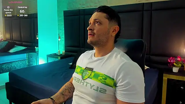 JossAckland online show from February 17, 2025, 12:22 am