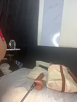 chiquimaturesexy online show from February 25, 2026, 10:42 pm