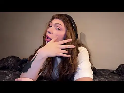 Snapshot of PaulaPratt chatting on December 22, 2024, 8:16 am PaulaPratt online show from December 22, 2024, 8:16 am