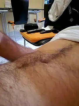 1talianBeutifulCock online show from January 7, 2025, 10:55 am