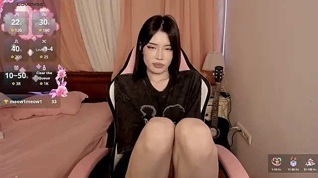 Snapshot of Velvetsky_1 chatting on October 1, 2025, 8:24 pm Velvetsky 1 online show from October 1, 2025, 8:24 pm