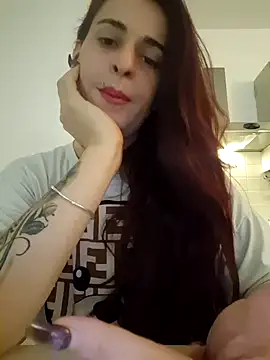 Snapshot of perla97 chatting on October 25, 2025, 12:04 pm perla97 online show from October 25, 2025, 12:04 pm