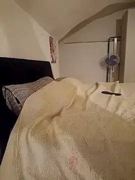 Snapshot of perla97 chatting on February 1, 2025, 12:51 am perla97 online show from February 1, 2025, 12:51 am