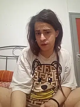 Snapshot of perla97 chatting on December 17, 2024, 7:59 pm perla97 online show from December 17, 2024, 7:59 pm