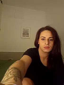 Snapshot of perla97 chatting on October 18, 2025, 6:32 pm perla97 online show from October 18, 2025, 6:32 pm