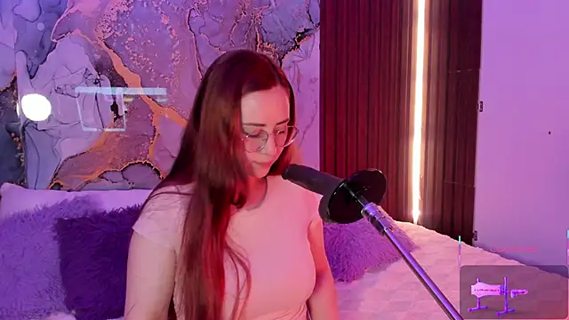 centaurigirl online show from January 12, 2026, 4:30 am