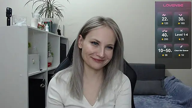 Snapshot of Sunny_bunny6 chatting on February 1, 2025, 8:37 pm Sunny bunny6 online show from February 1, 2025, 8:37 pm