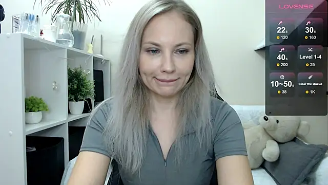 Sunny bunny6 online show from October 10, 2025, 5:52 am