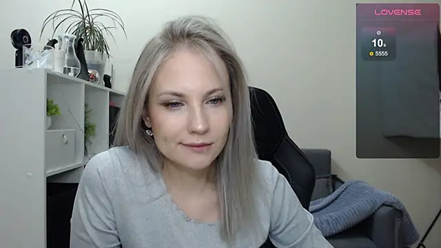 Snapshot of Sunny_bunny6 chatting on January 12, 2025, 6:27 pm Sunny bunny6 online show from January 12, 2025, 6:27 pm