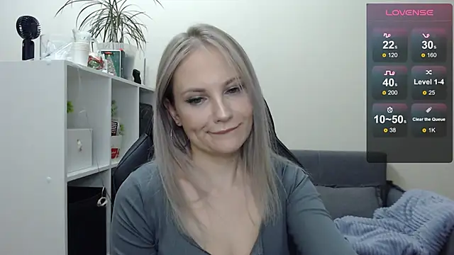 Snapshot of Sunny_bunny6 chatting on January 27, 2025, 8:07 pm Sunny bunny6 online show from January 27, 2025, 8:07 pm