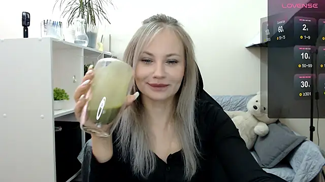 Sunny bunny6 online show from September 30, 2025, 4:51 am