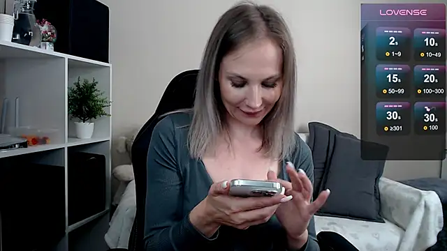 Snapshot of Sunny_bunny6 chatting on June 30, 2026, 8:31 pm Sunny bunny6 online show from June 30, 2026, 8:31 pm