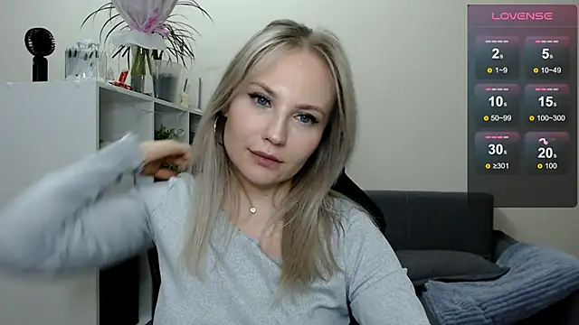Snapshot of Sunny_bunny6 chatting on March 8, 2025, 7:53 pm Sunny bunny6 online show from March 8, 2025, 7:53 pm