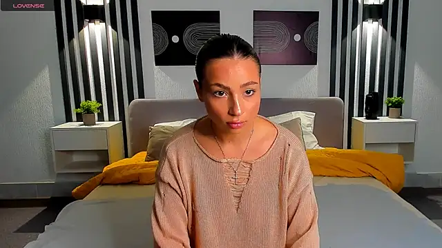 Snapshot of Tanita_Lambic chatting on September 13, 2025, 1:49 am Tanita Lambic online show from September 13, 2025, 1:49 am