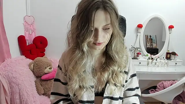  sweettreat online show from October 11, 2025, 1:17 am