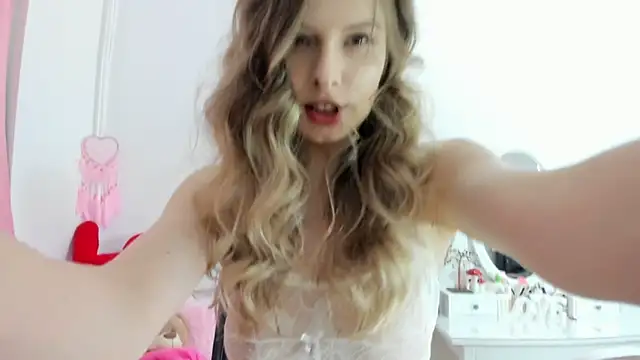  sweettreat online show from September 20, 2025, 12:59 am