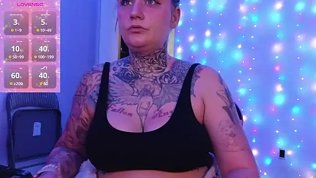 Lisacasandra online show from February 8, 2025, 11:44 am