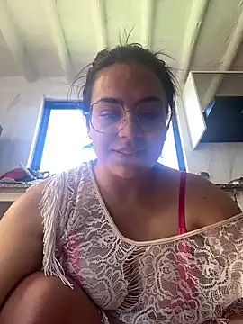 Emily Russo  online show from January 13, 2025, 1:49 pm