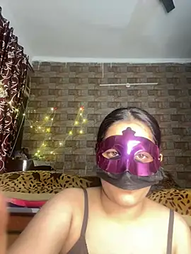 STEP SISTER1 online show from February 8, 2026, 4:05 pm